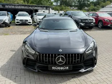 Mercedes Benz AMG GT R Coupe Performance*