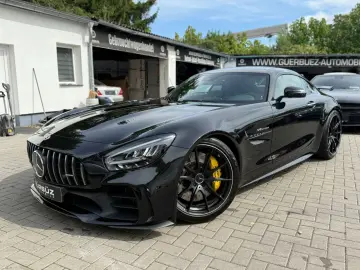 Mercedes Benz AMG GT R Coupe Performance*