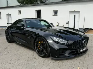 Mercedes Benz AMG GT R Coupe Performance*