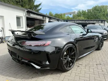 Mercedes Benz AMG GT R Coupe Performance*