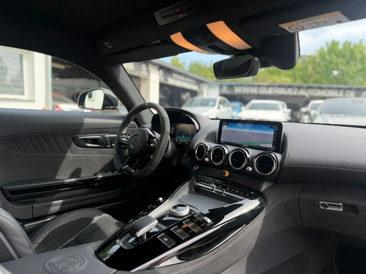 Mercedes Benz AMG GT R Coupe Performance*