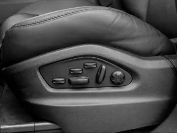 Porsche Cayenne E-Hybrid Coupe InnoDrive BOSE