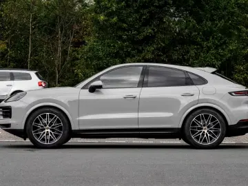 Porsche Cayenne E-Hybrid Coupe InnoDrive BOSE