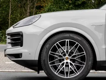 Porsche Cayenne E-Hybrid Coupe InnoDrive BOSE