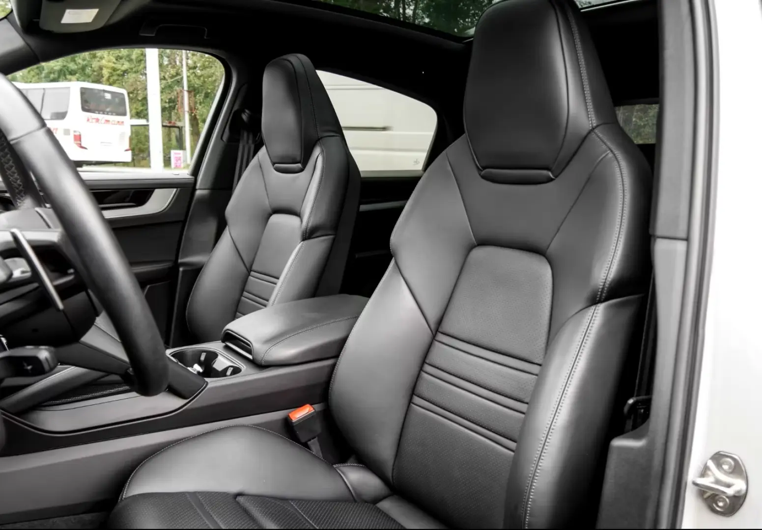 Porsche Cayenne E-Hybrid Coupe InnoDrive BOSE