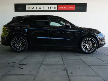 Cayenne E-Hybrid*LUFT/PANO/HeadUP/ACC/14W/ACC/21