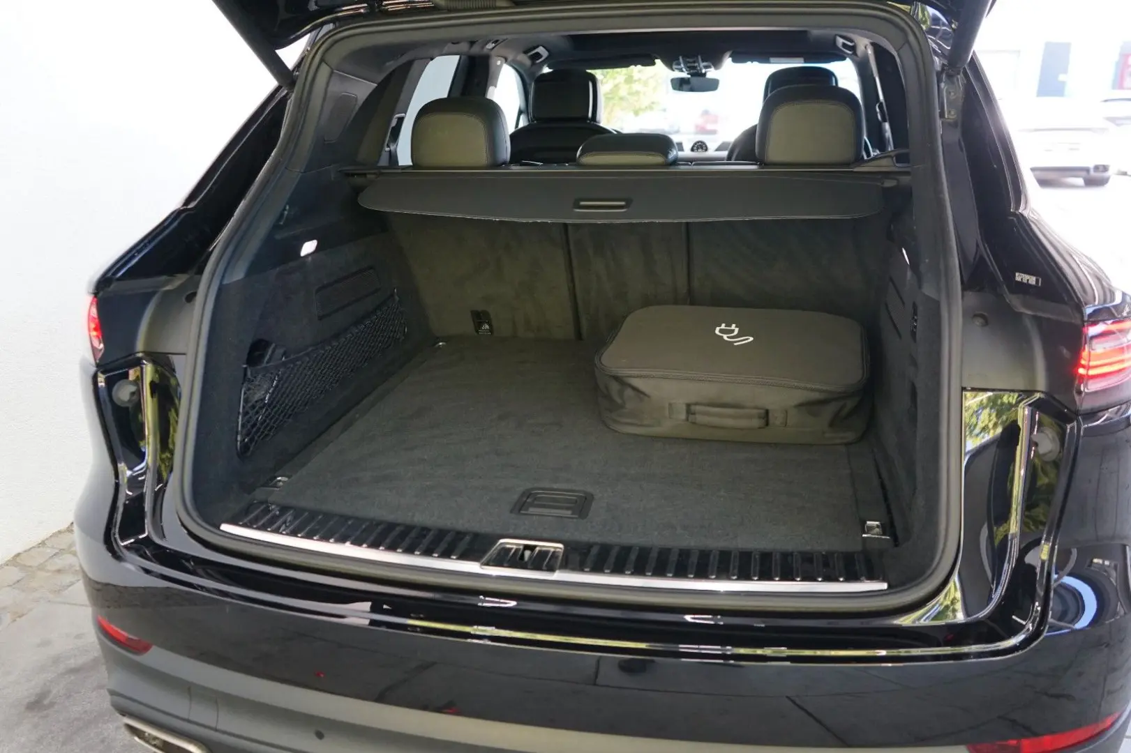 Cayenne E-Hybrid*LUFT/PANO/HeadUP/ACC/14W/ACC/21