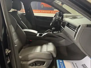 Cayenne Coupe E-Hybrid AHK+PANO+HUD+BOSE+360KAM