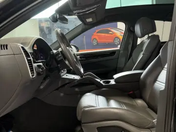 Cayenne Coupe E-Hybrid AHK+PANO+HUD+BOSE+360KAM