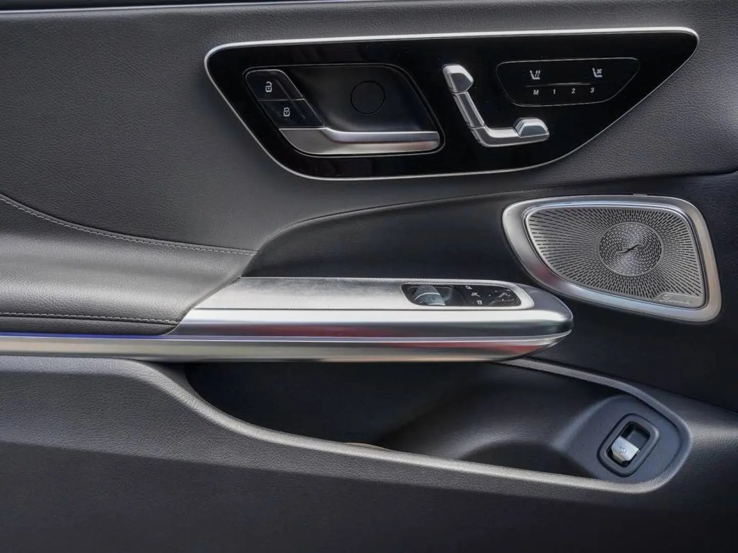 CLE 450 COUPE AMG-LINE PREMIUM PANO UPE:99.686