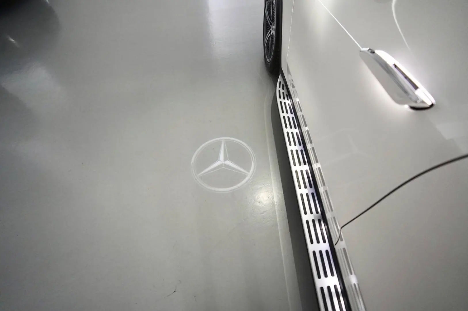 Mercedes Benz EQS 580 SUV 4MATIC-PREMIUM PAKET-4x TV