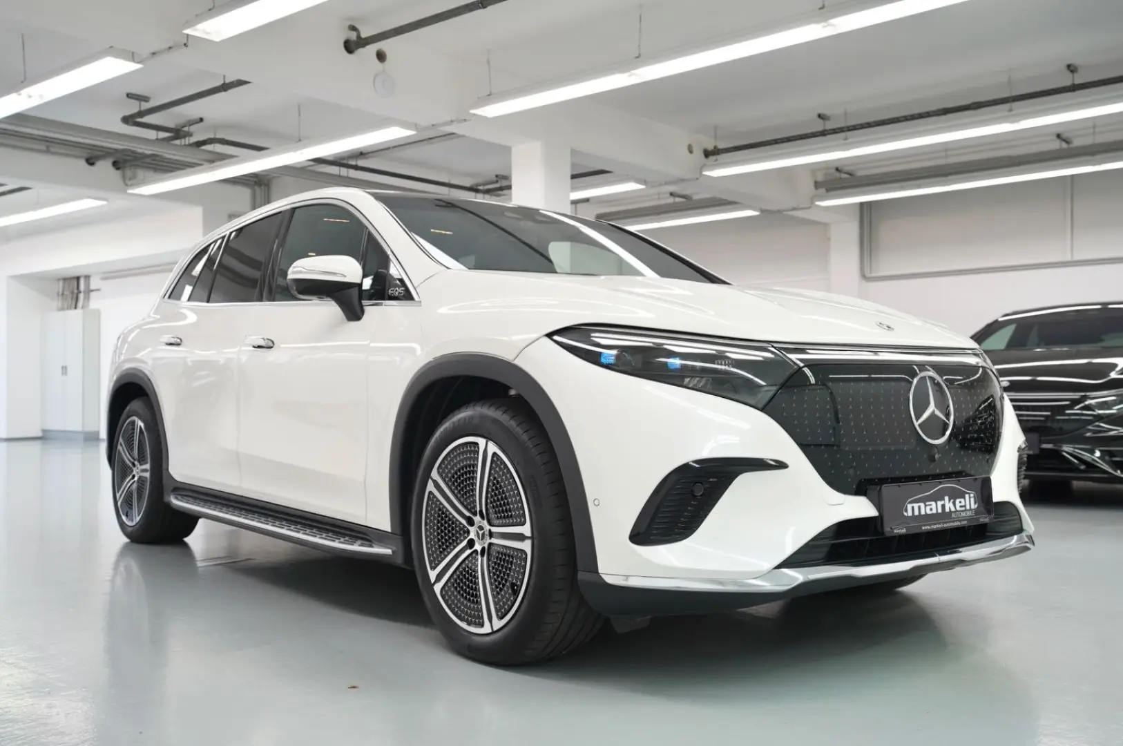 Mercedes Benz EQS 580 SUV 4MATIC-PREMIUM PAKET-4x TV