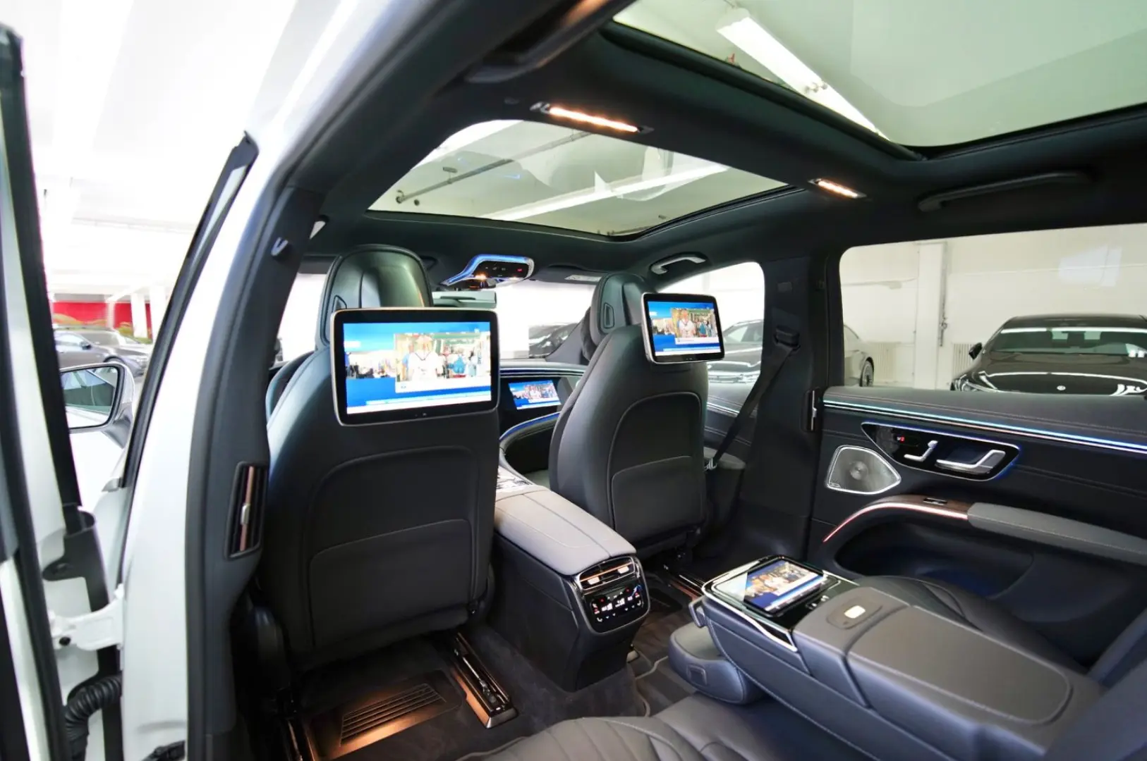 Mercedes Benz EQS 580 SUV 4MATIC-PREMIUM PAKET-4x TV