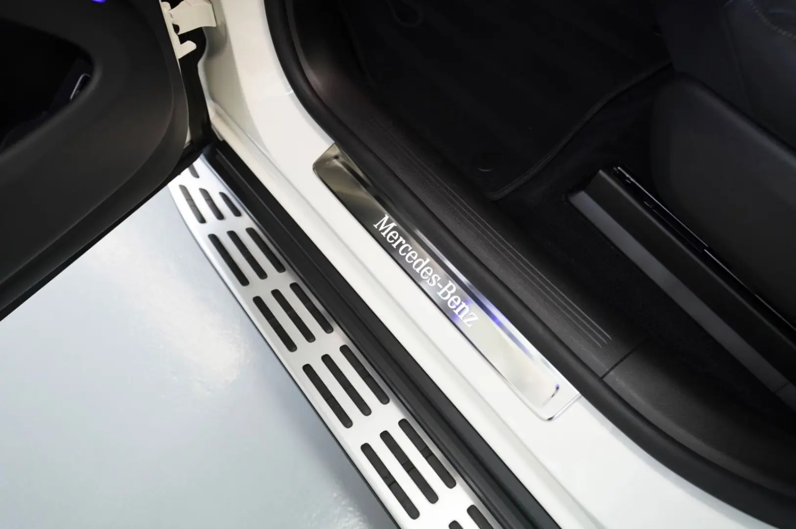 Mercedes Benz EQS 580 SUV 4MATIC-PREMIUM PAKET-4x TV