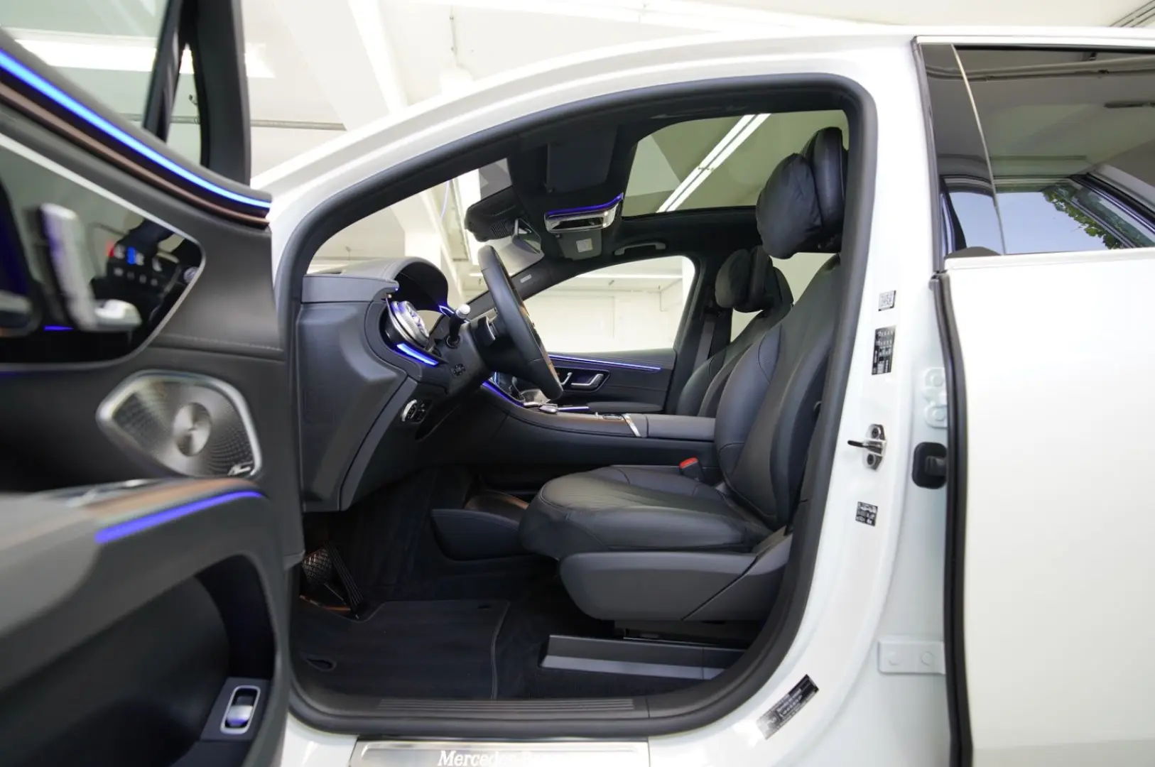 Mercedes Benz EQS 580 SUV 4MATIC-PREMIUM PAKET-4x TV