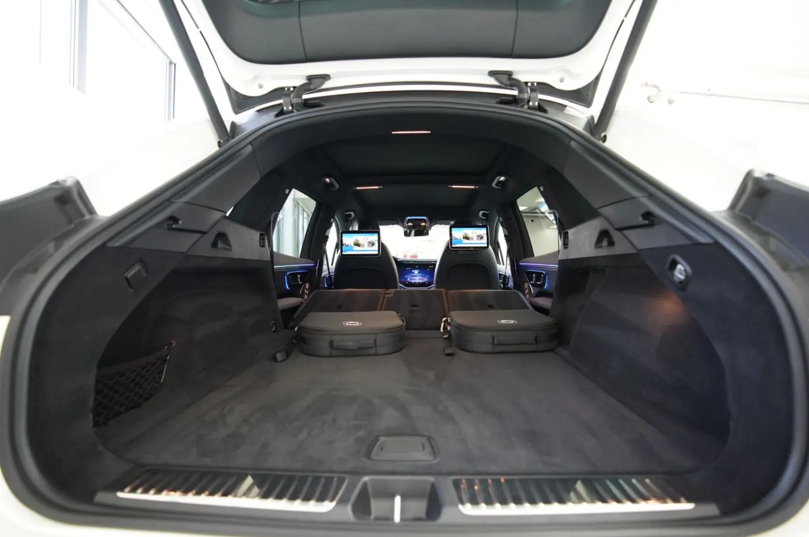 Mercedes Benz EQS 580 SUV 4MATIC-PREMIUM PAKET-4x TV