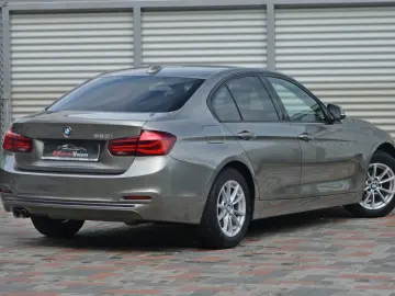 BMW Seria 3 320i xDrive