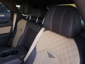 Bentley Bentayga 3,0 V6 Hybrid 4WD