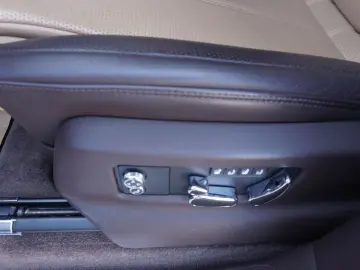 Bentley Bentayga 3,0 V6 Hybrid 4WD