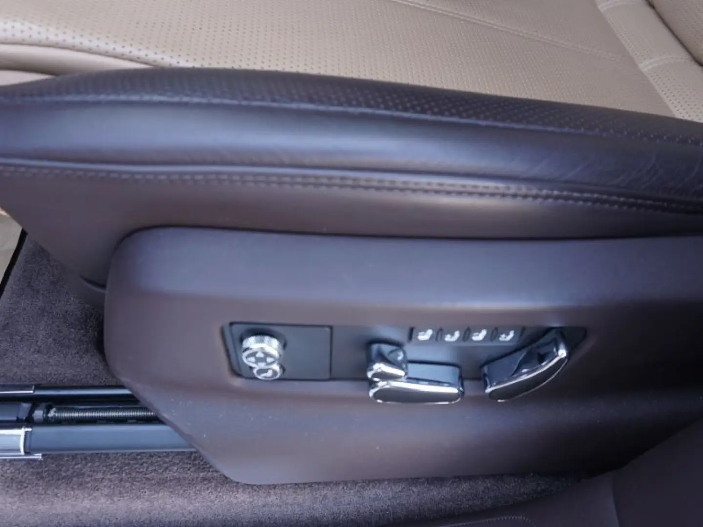 Bentley Bentayga 3,0 V6 Hybrid 4WD