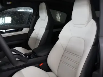 Porsche Cayenne Coupe *CHRONO*BOSE*PANO
