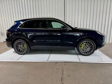 Cayenne E-Hybrid Bose Panorama  DAB LED