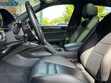 Cayenne E-Hybrid Bose Panorama  DAB LED
