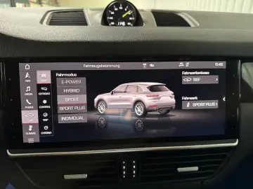 Cayenne E-Hybrid Bose Panorama  DAB LED