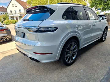 Cayenne E-Hybrid +SPORTABGAS+PANO+HUD+MEMORY+