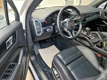 Cayenne E-Hybrid +SPORTABGAS+PANO+HUD+MEMORY+