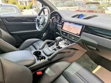 Cayenne E-Hybrid +SPORTABGAS+PANO+HUD+MEMORY+