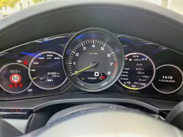 Cayenne E-Hybrid +SPORTABGAS+PANO+HUD+MEMORY+