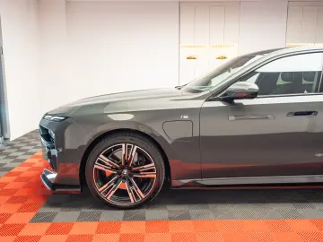 BMW 750e Carbon TV SkyLounge HeadUp R21 360 Bowers&Wilkins
