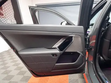 BMW 750e Carbon TV SkyLounge HeadUp R21 360 Bowers&Wilkins