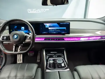 BMW 750e Carbon TV SkyLounge HeadUp R21 360 Bowers&Wilkins