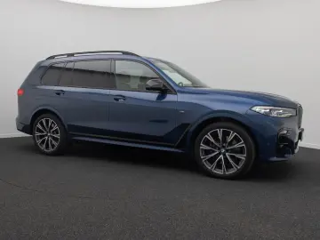 BMW X7 M50i  Massage 360°B&W Laser DAB SkyLounge 22
