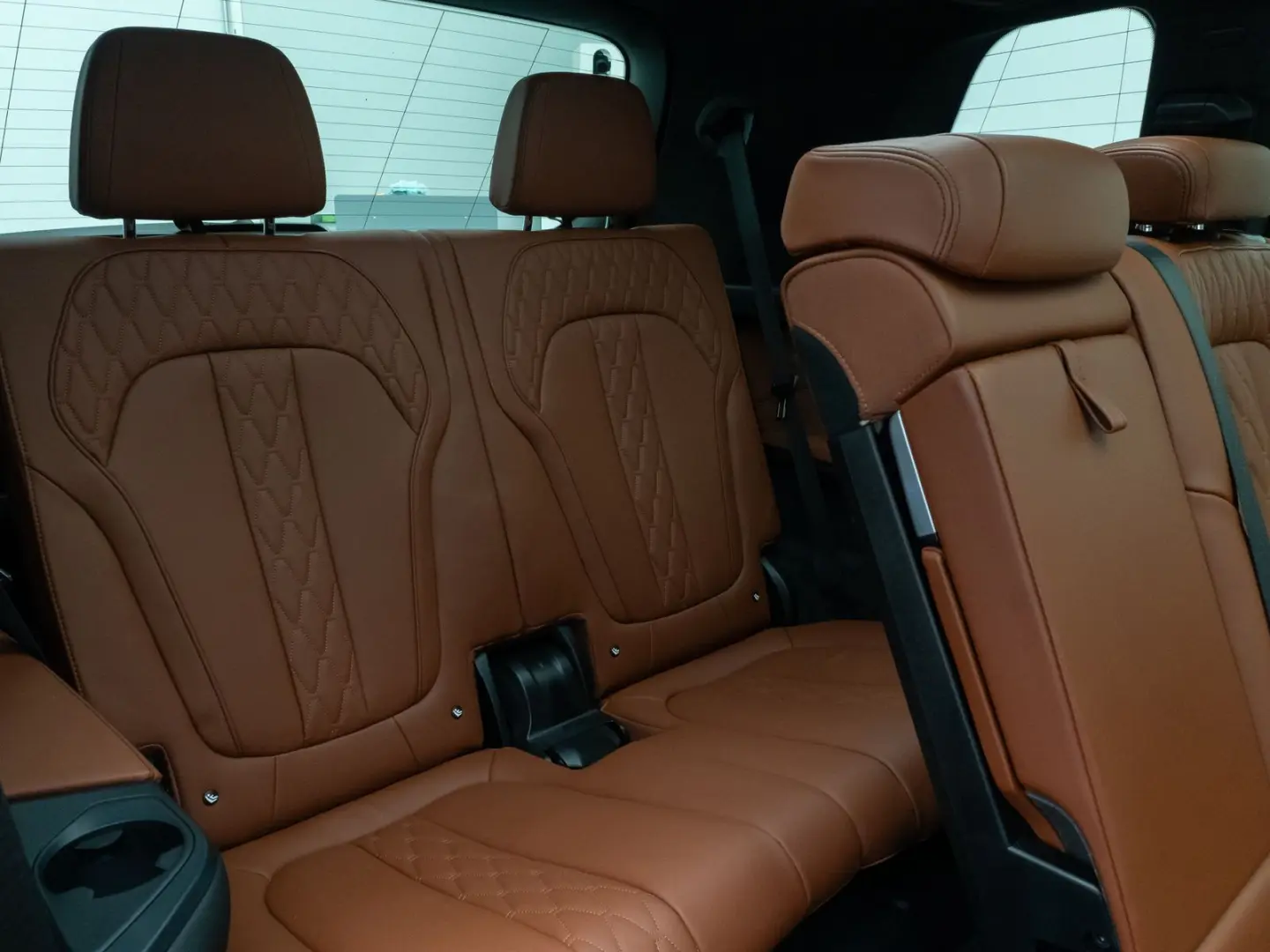 BMW X7 M50i  Massage 360°B&W Laser DAB SkyLounge 22
