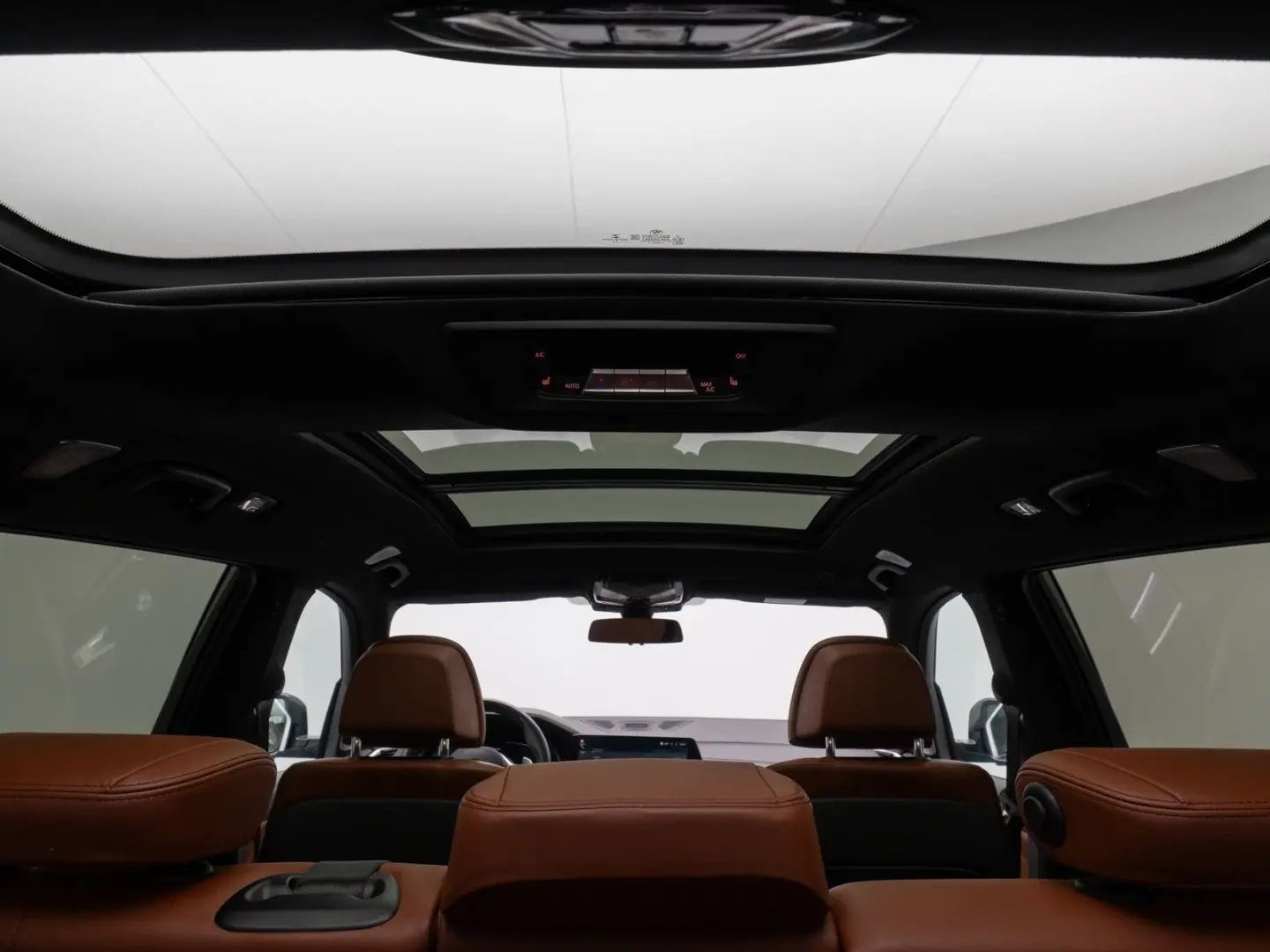 BMW X7 M50i  Massage 360°B&W Laser DAB SkyLounge 22