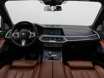 BMW X7 M50i  Massage 360°B&W Laser DAB SkyLounge 22