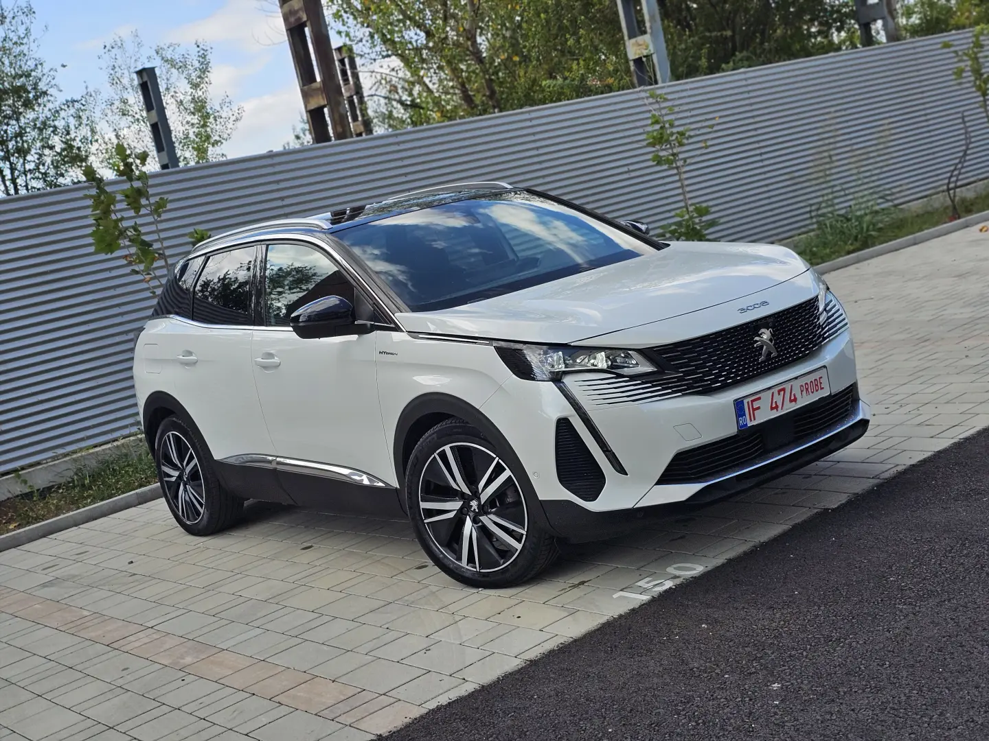 PEUGEOT 3008 Hybrid4 300 e-EAT8 GT-Line 4x4