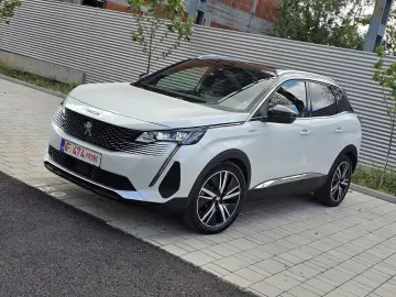 PEUGEOT 3008 Hybrid4 300 e-EAT8 GT-Line 4x4