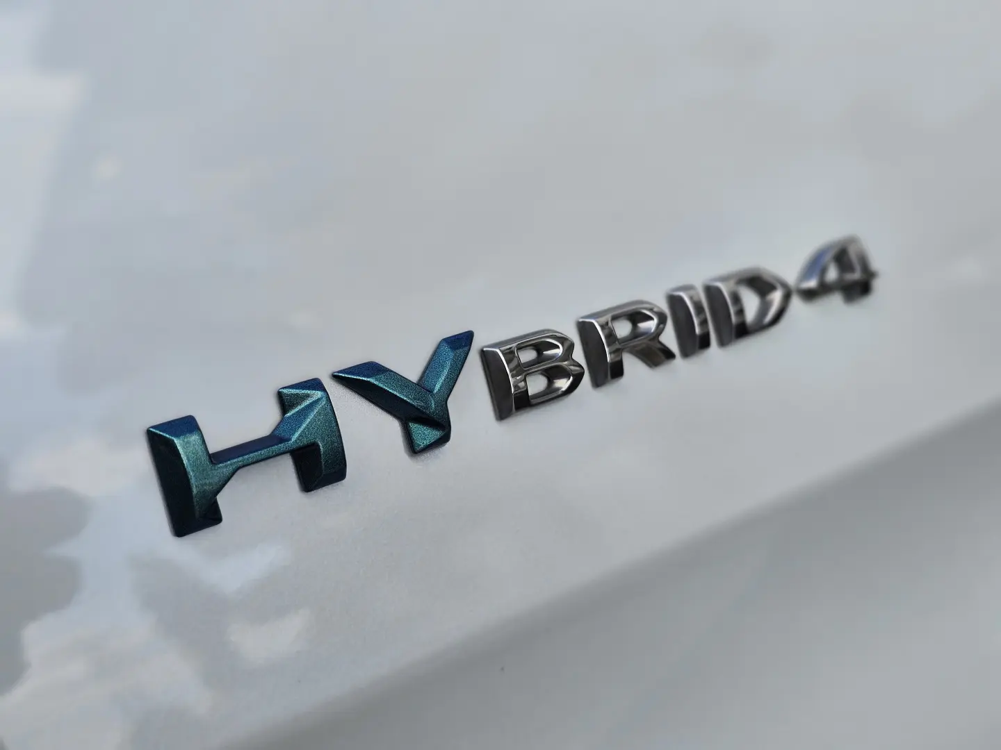 PEUGEOT 3008 Hybrid4 300 e-EAT8 GT-Line 4x4