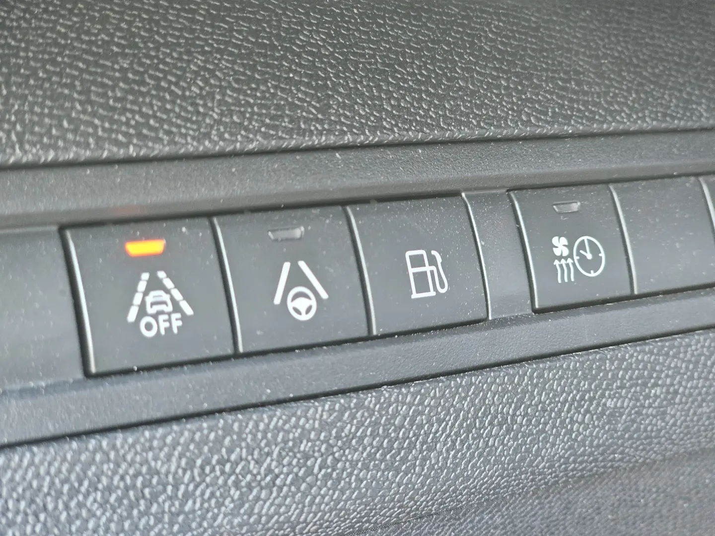 PEUGEOT 3008 Hybrid4 300 e-EAT8 GT-Line 4x4