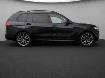 BMW X7 M50i Laser 360°HUD DAB H/K SoftCL 22Zoll