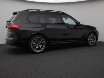 BMW X7 M50i Laser 360°HUD DAB H/K SoftCL 22Zoll