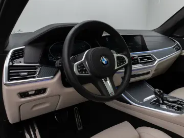 BMW X7 M50i Laser 360°HUD DAB H/K SoftCL 22Zoll