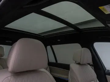 BMW X7 M50i Laser 360°HUD DAB H/K SoftCL 22Zoll