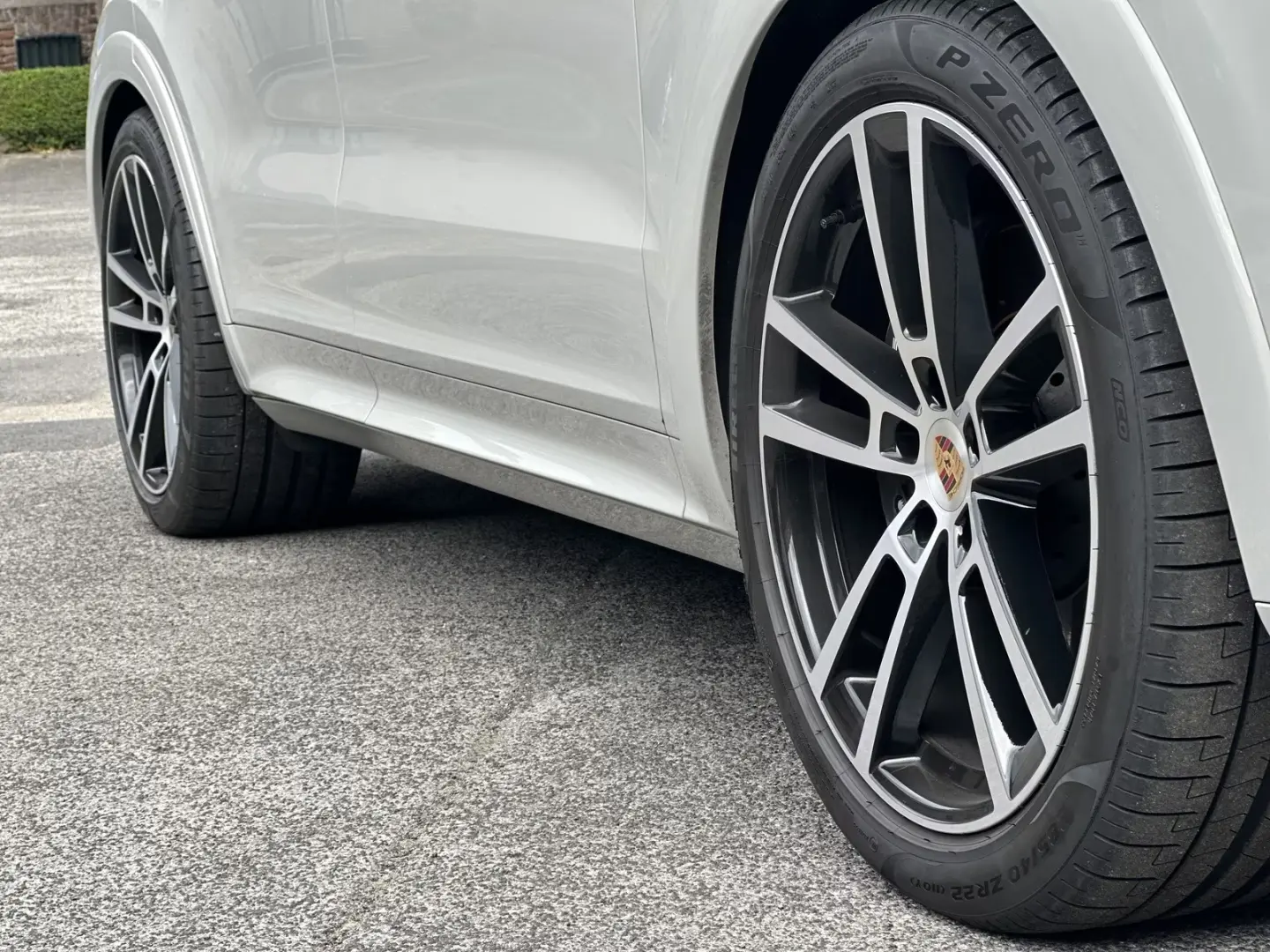 Porsche Cayenne E-Hybrid Coupe SPORTDESIGN