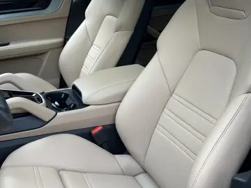 Porsche Cayenne E-Hybrid Coupe SPORTDESIGN