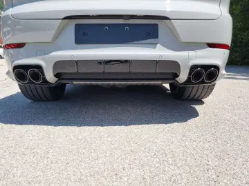 Porsche Cayenne Coup/BURMESTER/LUFTFEDER